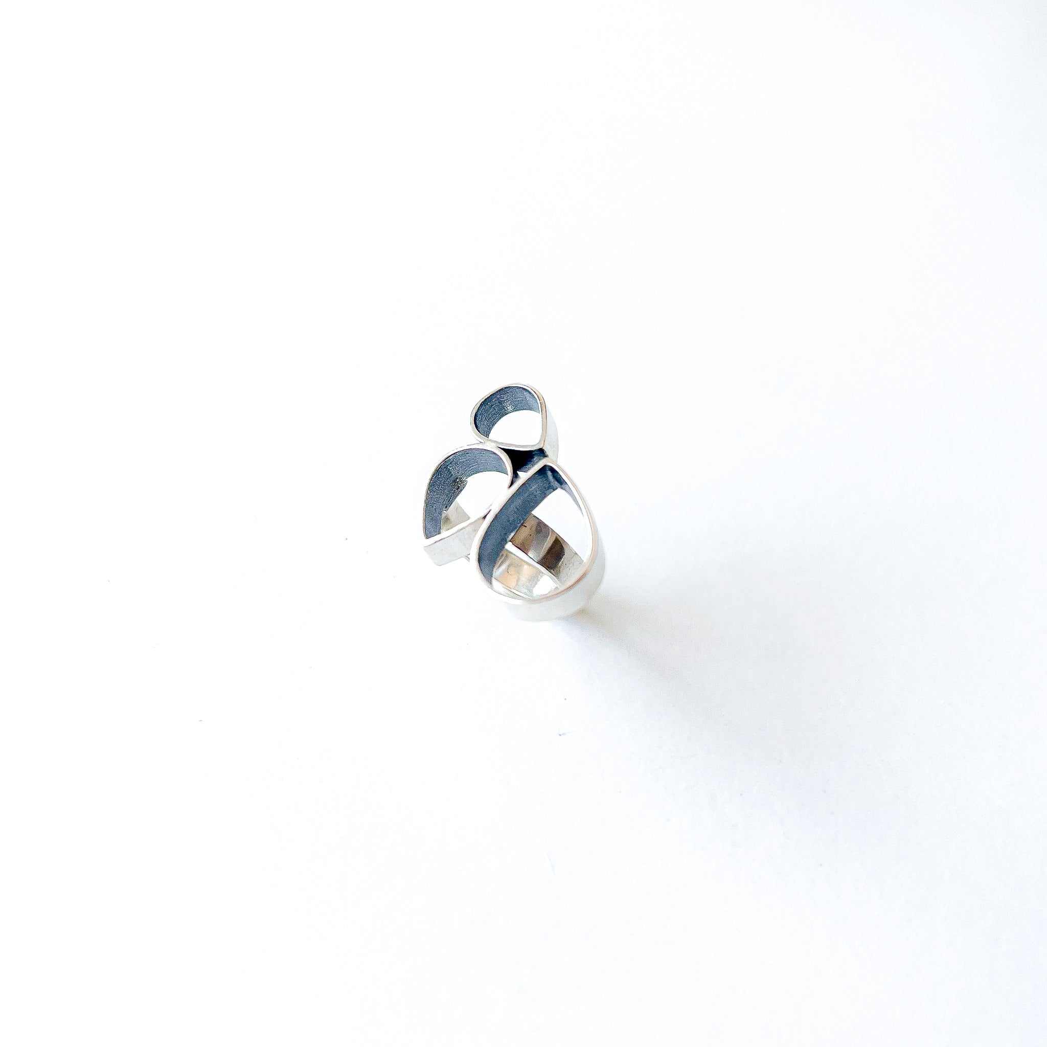 Minima - Petals Big Ring